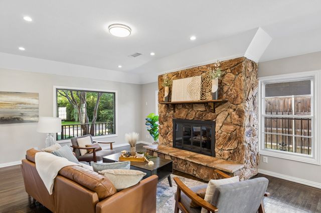 9966 Coppedge Lane, Dallas, TX 75220