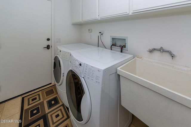 1906 Sunshine Court, Thousand Oaks, CA 91362