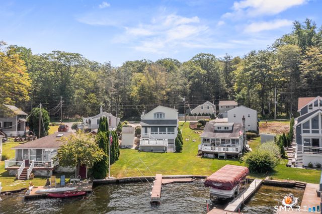 674 East Wakefield Boulevard, Winchester, CT 06098