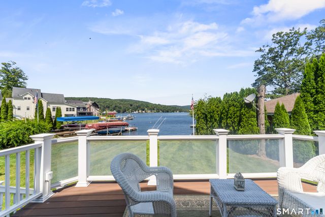 674 East Wakefield Boulevard, Winchester, CT 06098