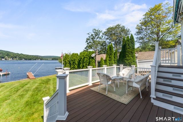 674 East Wakefield Boulevard, Winchester, CT 06098
