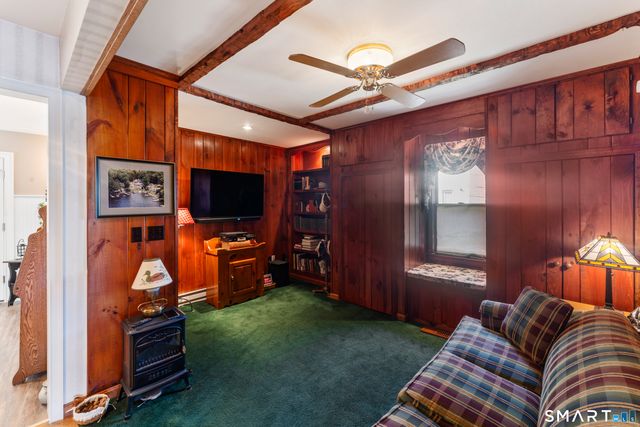 674 East Wakefield Boulevard, Winchester, CT 06098