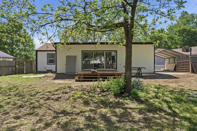 850 Fredrick Dr, El Dorado, KS 67042