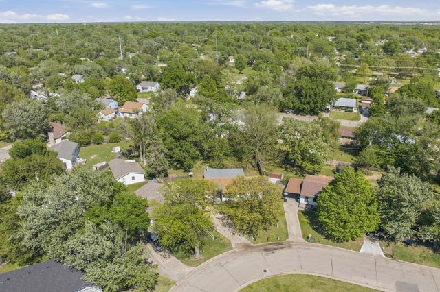 850 Fredrick Dr, El Dorado, KS 67042