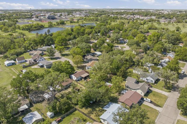 850 Fredrick Dr, El Dorado, KS 67042