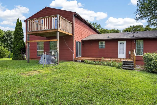 11393 Cookeville Boat Dock Rd, Baxter, TN 38544
