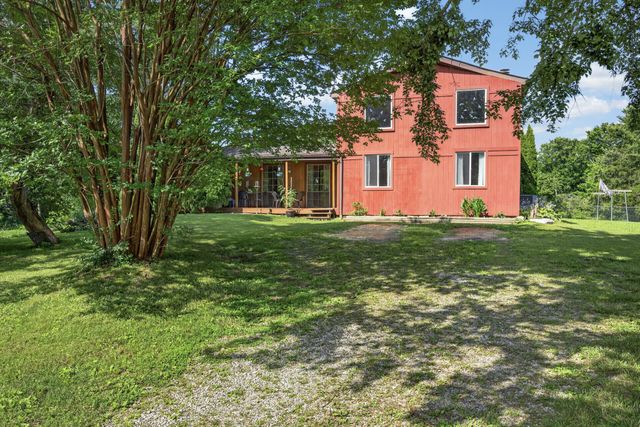 11393 Cookeville Boat Dock Rd, Baxter, TN 38544