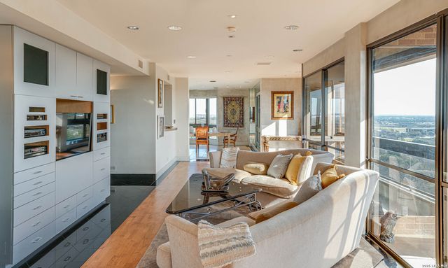 7887 Broadway 1102 & 1103, San Antonio, TX 78209