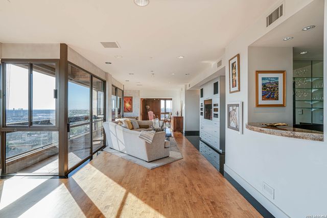 7887 Broadway 1102 & 1103, San Antonio, TX 78209