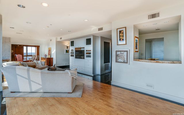 7887 Broadway 1102 & 1103, San Antonio, TX 78209