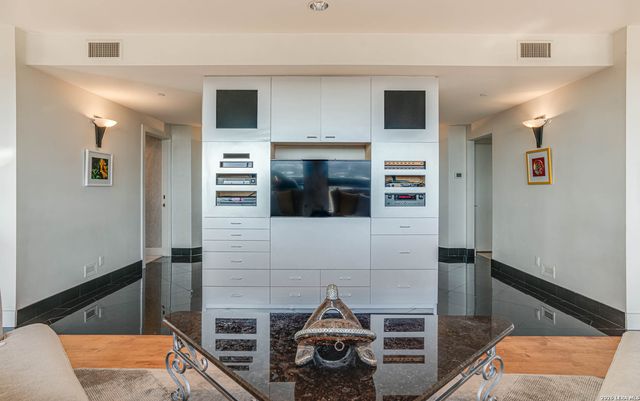 7887 Broadway 1102 & 1103, San Antonio, TX 78209