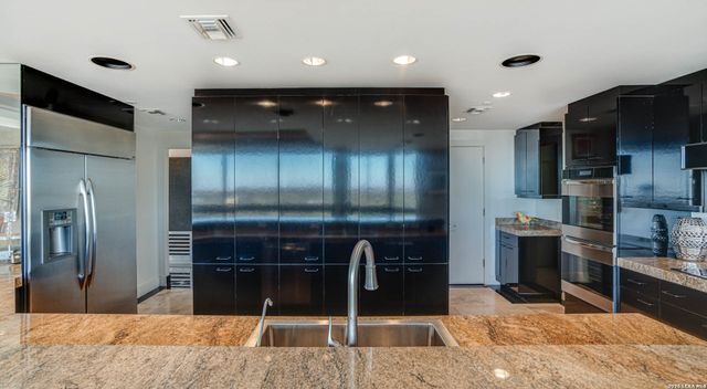 7887 Broadway 1102 & 1103, San Antonio, TX 78209