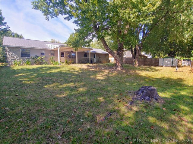 121 W Jefferson Place, Broken Arrow, OK 74011