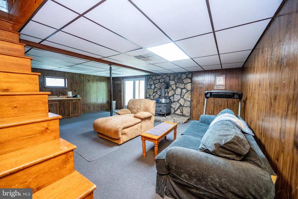 290 CRELLIN UNDERWOOD RD, Oakland, MD 21550