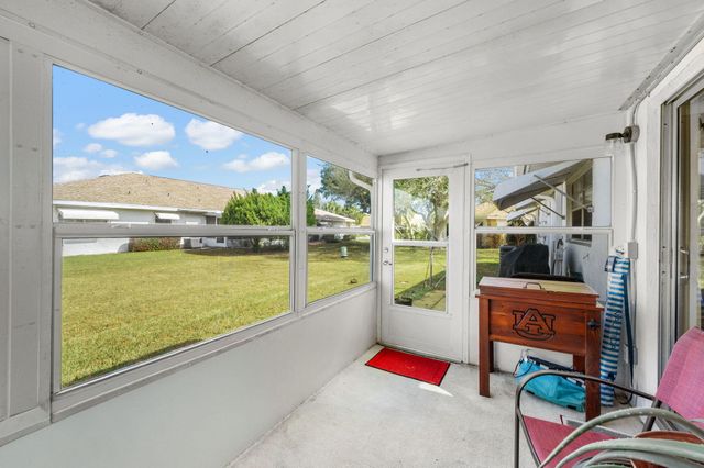 830 Timberview Drive E, Fort Pierce, FL 34982