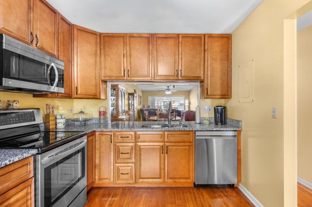 830 Timberview Drive E, Fort Pierce, FL 34982