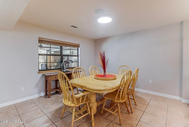15409 Sequoia Avenue, Biloxi, MS 39532