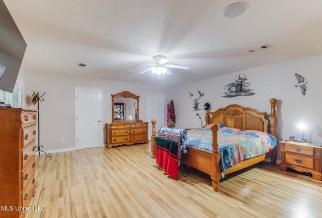 15409 Sequoia Avenue, Biloxi, MS 39532