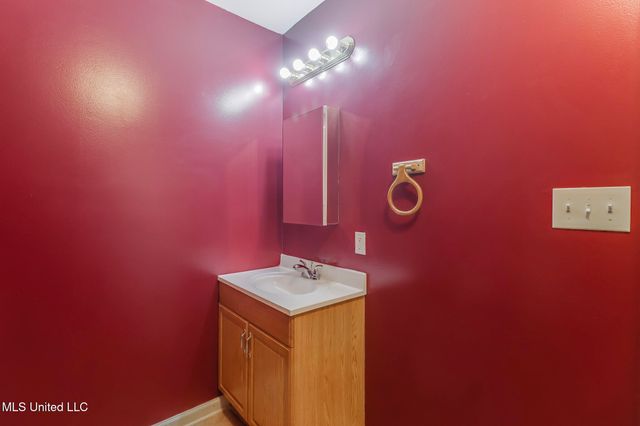 15409 Sequoia Avenue, Biloxi, MS 39532