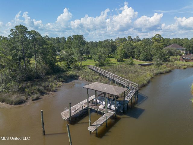 15409 Sequoia Avenue, Biloxi, MS 39532