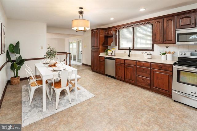 596 FOREST VIEW RD, Linthicum Heights, MD 21090