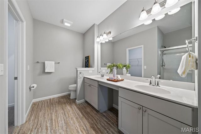 206 Knob Creek Court, Lake St Louis, MO 63367