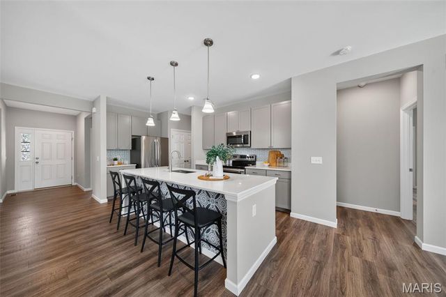 206 Knob Creek Court, Lake St Louis, MO 63367