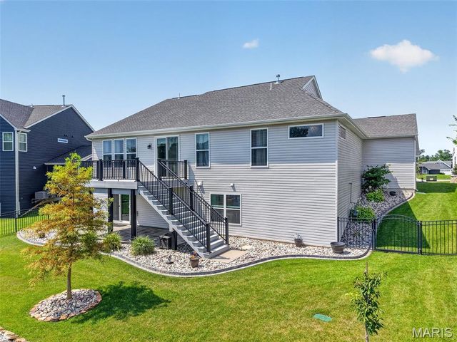 206 Knob Creek Court, Lake St Louis, MO 63367