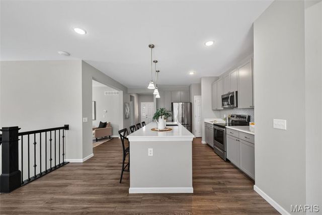 206 Knob Creek Court, Lake St Louis, MO 63367