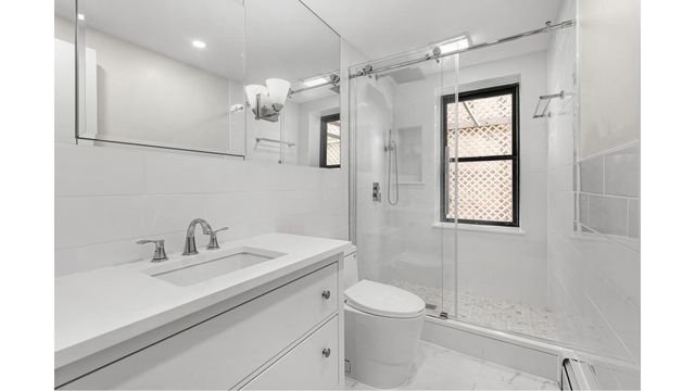383 W END Avenue, New York City, NY 10024