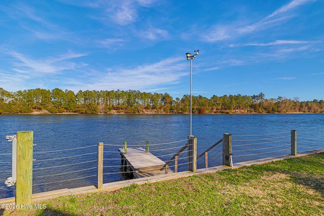 1074 Sea Gate Drive, Newport, NC 28570