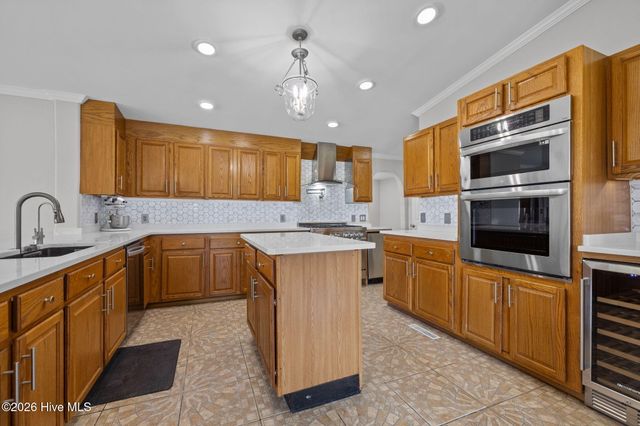 1074 Sea Gate Drive, Newport, NC 28570