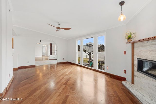 1074 Sea Gate Drive, Newport, NC 28570