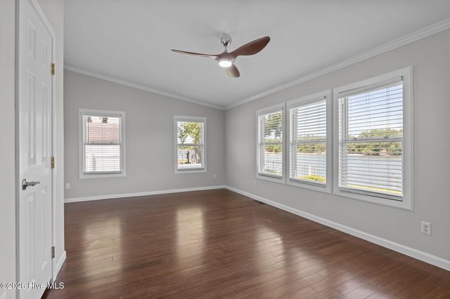 1074 Sea Gate Drive, Newport, NC 28570