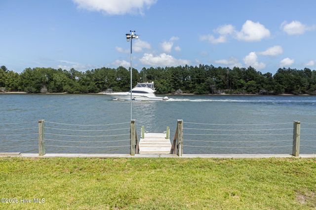 1074 Sea Gate Drive, Newport, NC 28570