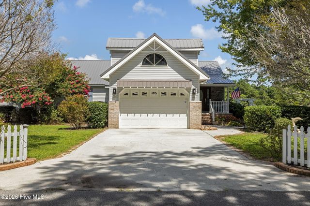 1074 Sea Gate Drive, Newport, NC 28570