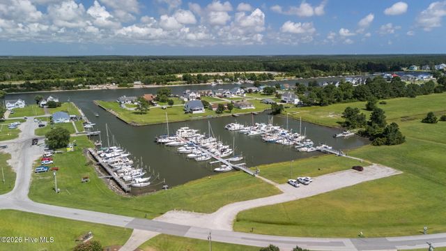 1074 Sea Gate Drive, Newport, NC 28570