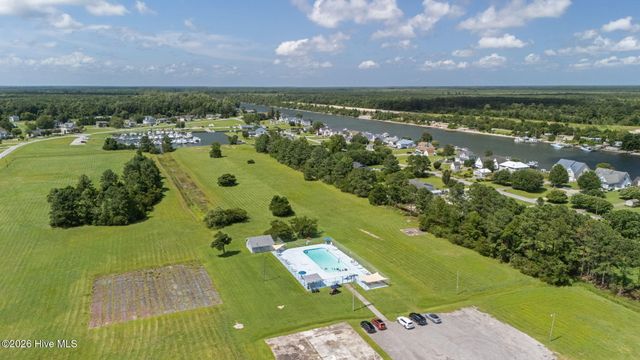 1074 Sea Gate Drive, Newport, NC 28570