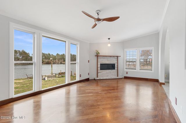 1074 Sea Gate Drive, Newport, NC 28570