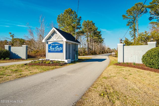 1074 Sea Gate Drive, Newport, NC 28570