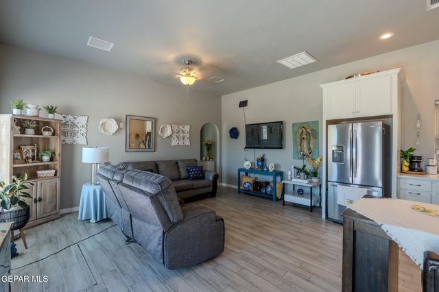 13420 EMERALD BROOK Drive, Horizon City, TX 79928