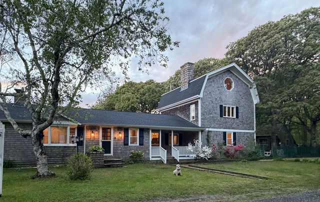 98 Ebony St, Fairhaven, MA 02719