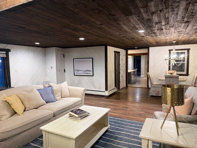 98 Ebony St, Fairhaven, MA 02719
