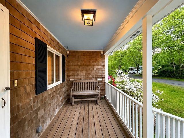 98 Ebony St, Fairhaven, MA 02719