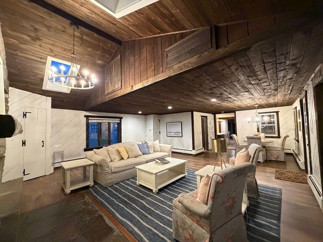 98 Ebony St, Fairhaven, MA 02719
