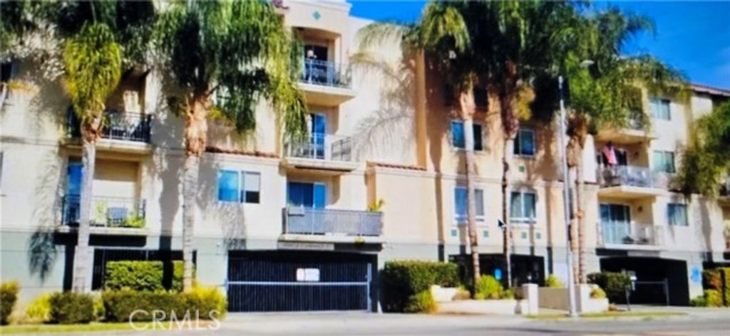 13941 Sherman, Van Nuys (los Angeles), CA 91405