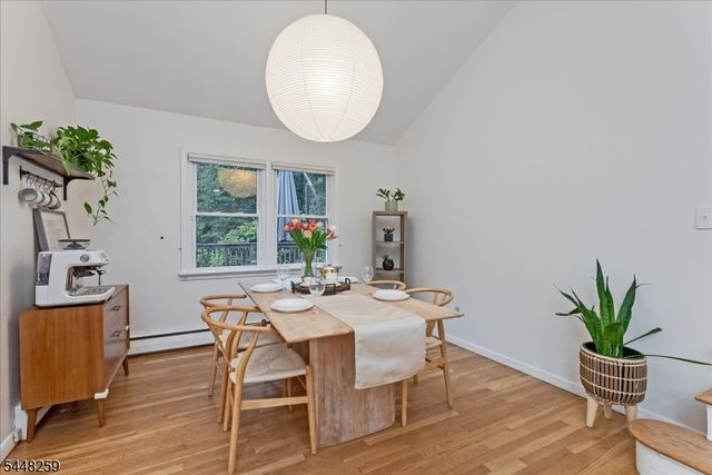 19 Sunrise Dr, Morris Plains Boro, NJ 07950