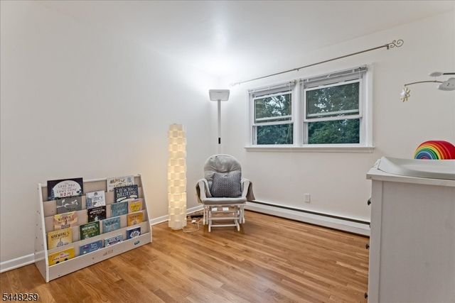 19 Sunrise Dr, Morris Plains Boro, NJ 07950