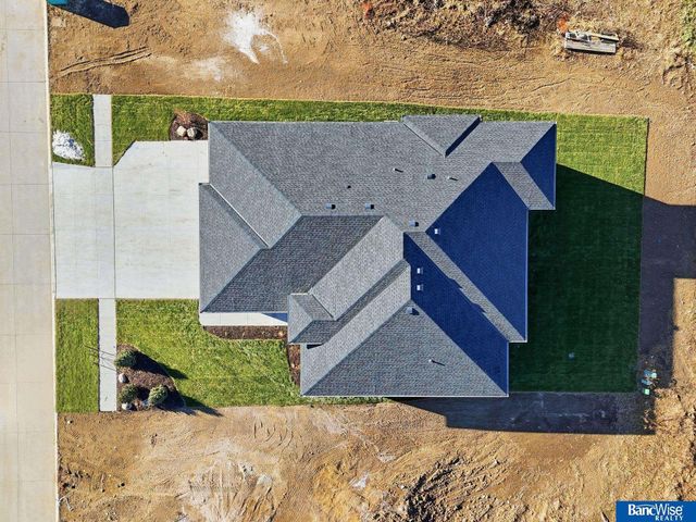9134 Marbella Drive, Lincoln, NE 68520