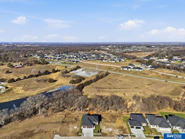 9134 Marbella Drive, Lincoln, NE 68520